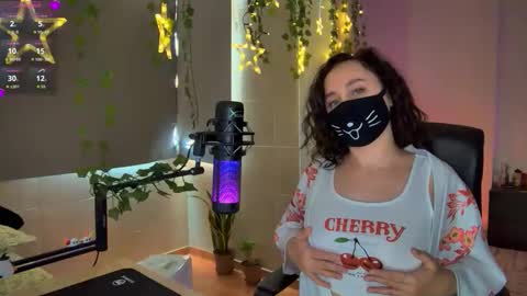 Lemi online show from December 19, 2:56 pm