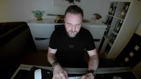 Snapshot of lemouth006 chatting on February 8, 9:04 pm Ange online show from February 8, 9:04 pm