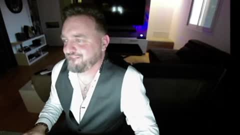 Snapshot of lemouth006 chatting on December 14, 7:07 am Ange online show from December 14, 7:07 am