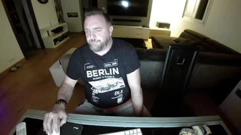 Snapshot of lemouth006 chatting on January 17, 3:34 am Ange online show from January 17, 3:34 am