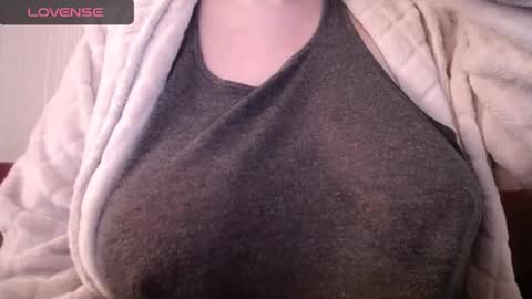 lenagolden online show from February 11, 6:08 am