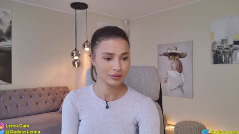 Lenna Goddess online show from February 21, 7:00 am