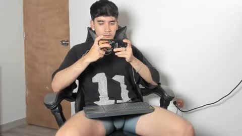 Leo Jones online show from January 13, 11:45 pm