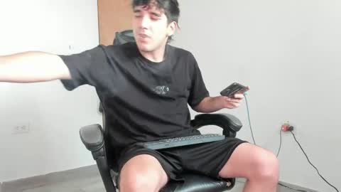 Leo Jones online show from March 29, 9:16 pm