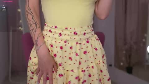  Ashly  online show from October 21, 3:59 pm