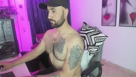 Leon online show from January 9, 11:45 pm