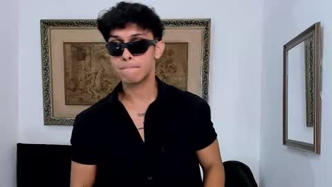 Leon Connor online show from October 6, 7:53 pm