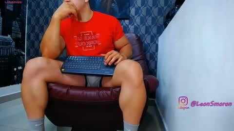 Leon Smoron online show from June 2, 2:24 am