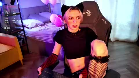 Leon online show from February 20, 10:37 am