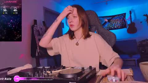 leona online show from February 16, 6:50 pm