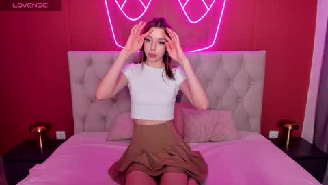 Leona online show from March 22, 8:40 am