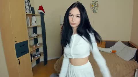 Alice online show from March 17, 7:08 pm