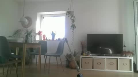 T0rax online show from February 27, 2:10 pm