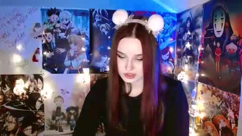 little secret online show from November 25, 7:45 pm