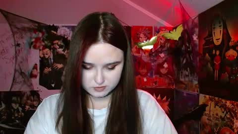 Snapshot of leraaa72 chatting on October 7, 7:10 pm little secret online show from October 7, 7:10 pm