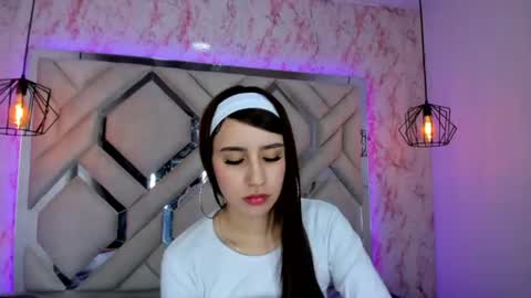   online show from July 28, 3:21 pm