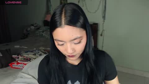 Leslie online show from June 12, 1:26 am