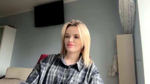 Nika online show from April 2, 1:51 pm