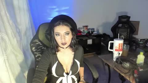 lestatdlion online show from September 10, 10:49 am