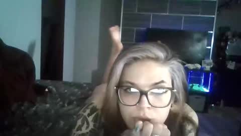 Ivy online show from April 21, 2:51 am