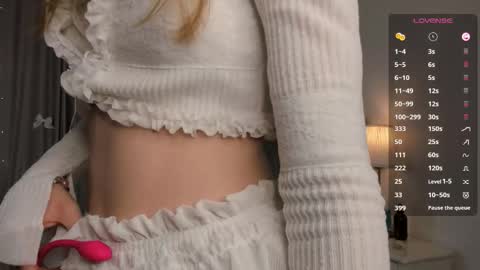 Kaylee online show from December 19, 6:14 pm