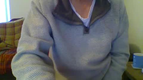 Snapshot of letmestrip chatting on December 6, 2:00 pm paul online show from December 6, 2:00 pm