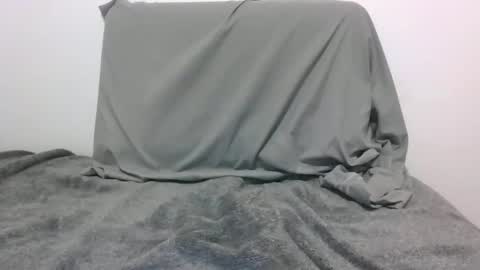 lets_play143 online show from April 21, 5:25 am