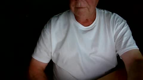 letscum2gether0 online show from July 4, 1:10 am