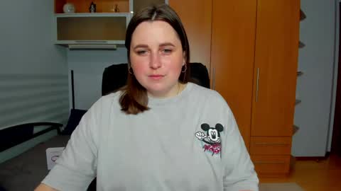 Naomi online show from May 25, 6:30 am