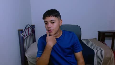 Snapshot of levii_7 chatting on September 21, 10:14 pm 0600AM-1200PM - online show from September 21, 10:14 pm