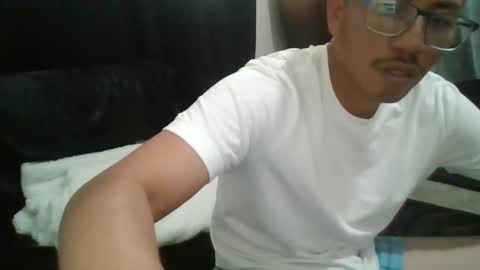 levydakingnum1 online show from October 24, 10:43 pm