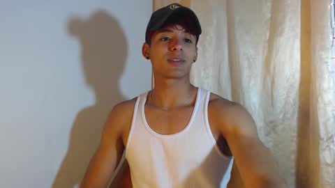i  am lewis ly EDUARDO MEMDOZA15 online show from February 27, 3:37 pm