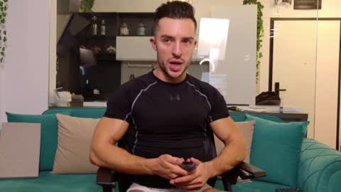 Askme online show from December 4, 7:06 pm