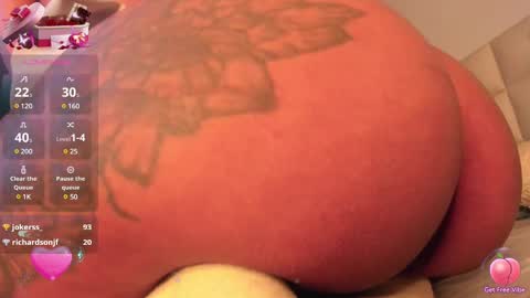 Snapshot of lexxi_ross chatting on February 24, 9:41 pm LEXXI online show from February 24, 9:41 pm