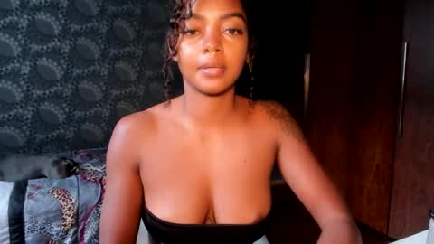 LEXY - Independent account online show from September 18, 4:00 pm