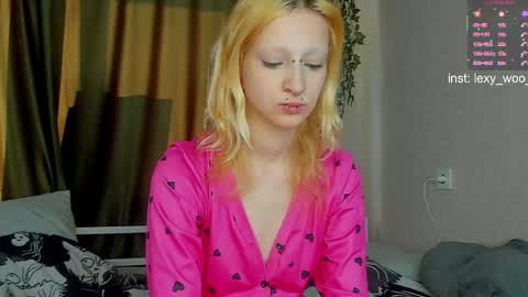 Lexy online show from April 1, 11:22 am