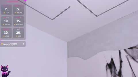 leyla woods online show from October 17, 2:43 pm