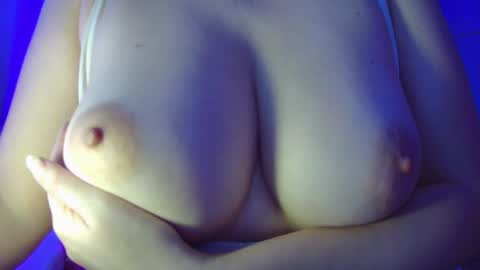 Snapshot of leysun7777 chatting on March 4, 5:00 am Leysun7 online show from March 4, 5:00 am