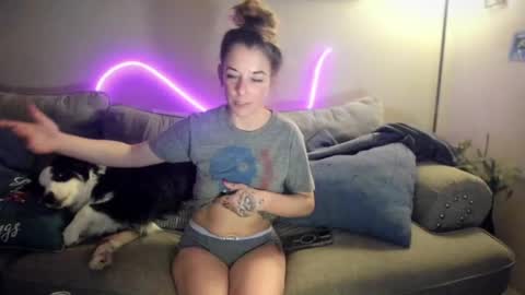Hornystonerchick online show from December 27, 4:26 am