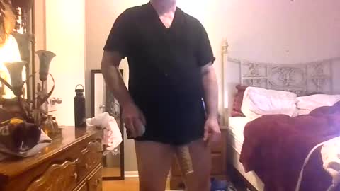 Snapshot of lgck12in chatting on February 4, 7:29 am C2bme online show from February 4, 7:29 am