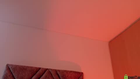 Snapshot of lia__summer chatting on March 10, 7:50 pm lia__summer online show from March 10, 7:50 pm