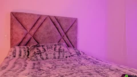 Snapshot of lia__summer chatting on February 12, 2:14 am lia__summer online show from February 12, 2:14 am