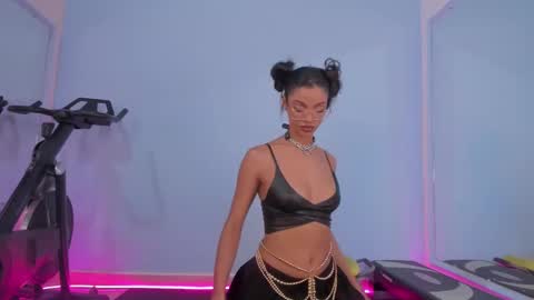 Lia online show from March 6, 4:30 am