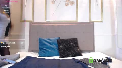 lia_harper_ online show from September 30, 2:05 pm