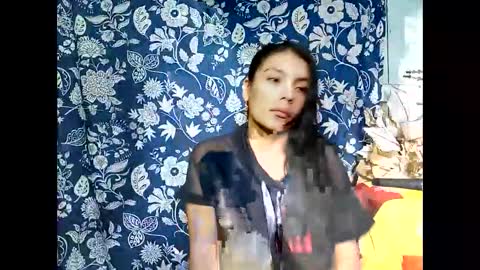 Lia online show from December 21, 1:50 pm