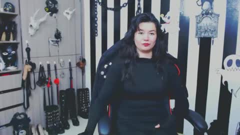 . online show from December 2, 4:35 am