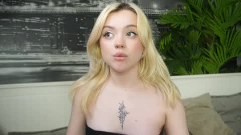 Cassie online show from March 29, 10:55 pm