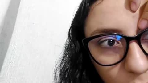 Snapshot of liaa_cute_ chatting on December 17, 5:29 am   lia  online show from December 17, 5:29 am