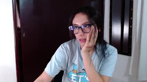 Snapshot of liaa_cute_ chatting on February 14, 5:19 am   lia  online show from February 14, 5:19 am