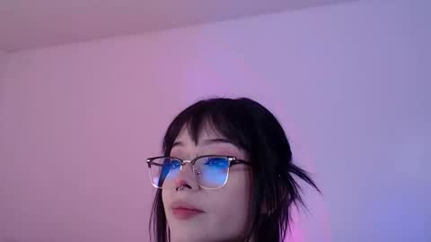 Liaa  online show from October 25, 3:18 am